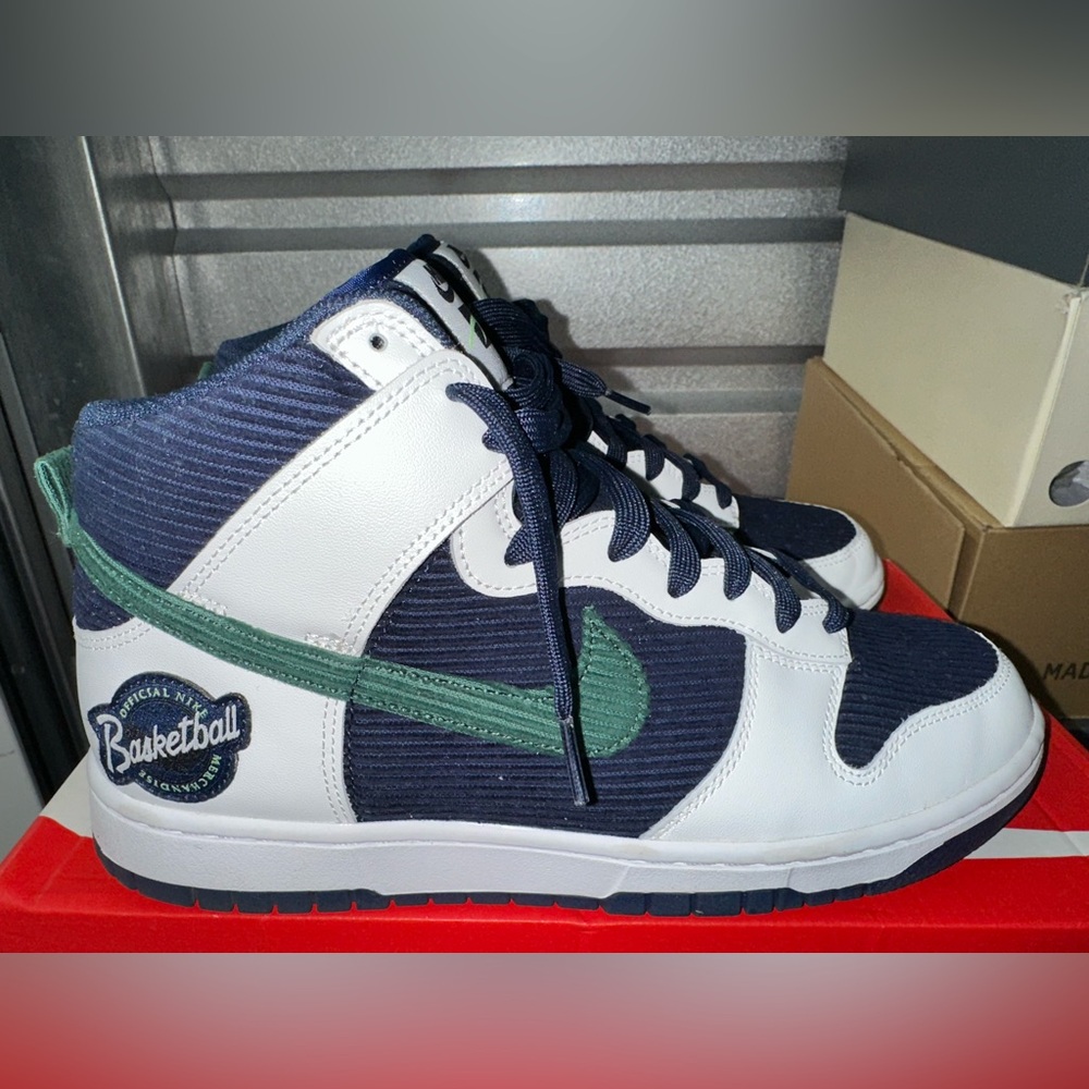 Nike Dunk High Sports Specialties White Navy Men’s 9.5/ Women’s 11